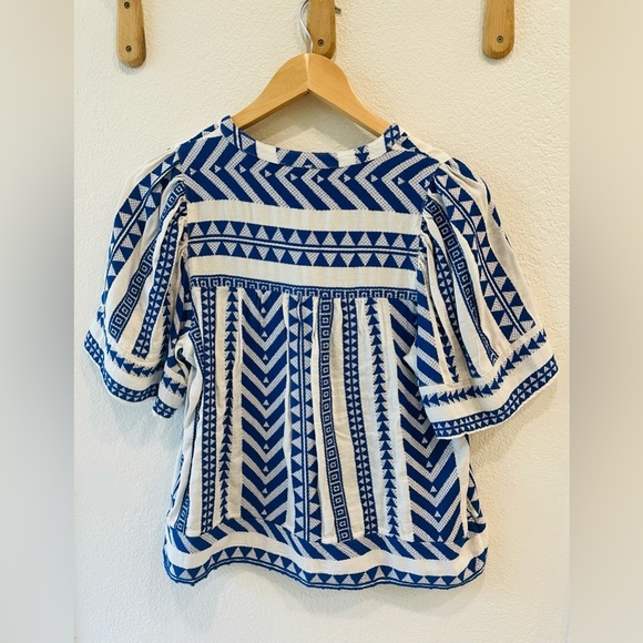 Old Navy Blue/White Geo Print Split Neck Textured Top Size XS - Picture 3 of 3